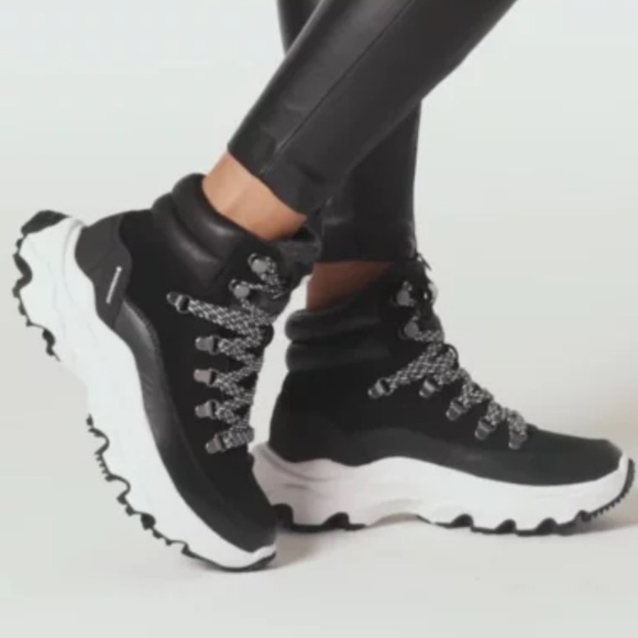 NWT SOREL Kinetic Breakthrough Conquest Waterproof Black White Sneakers Booties - Picture 2 of 16